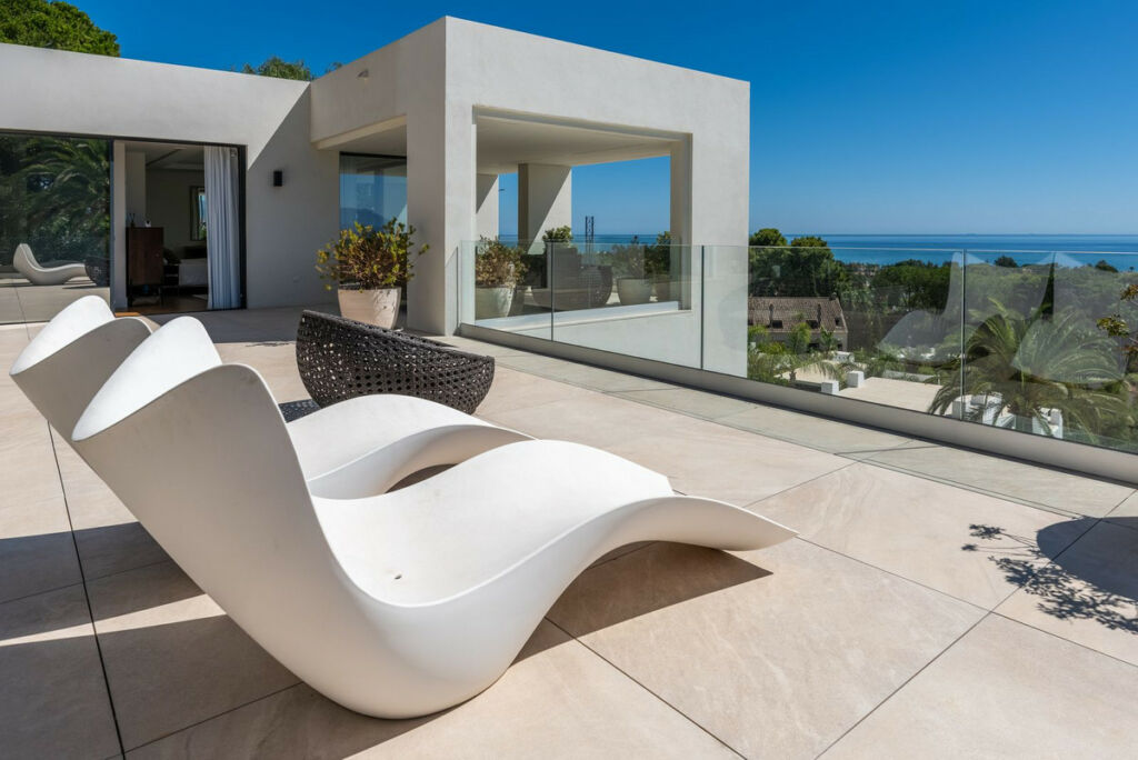 Detached Villa Río Real Málaga - image 32
