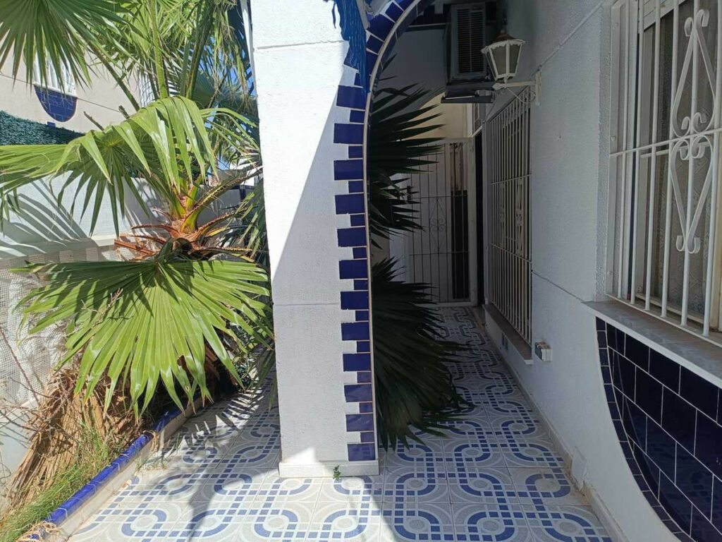 Townhouse Torrevieja Alicante - image 31