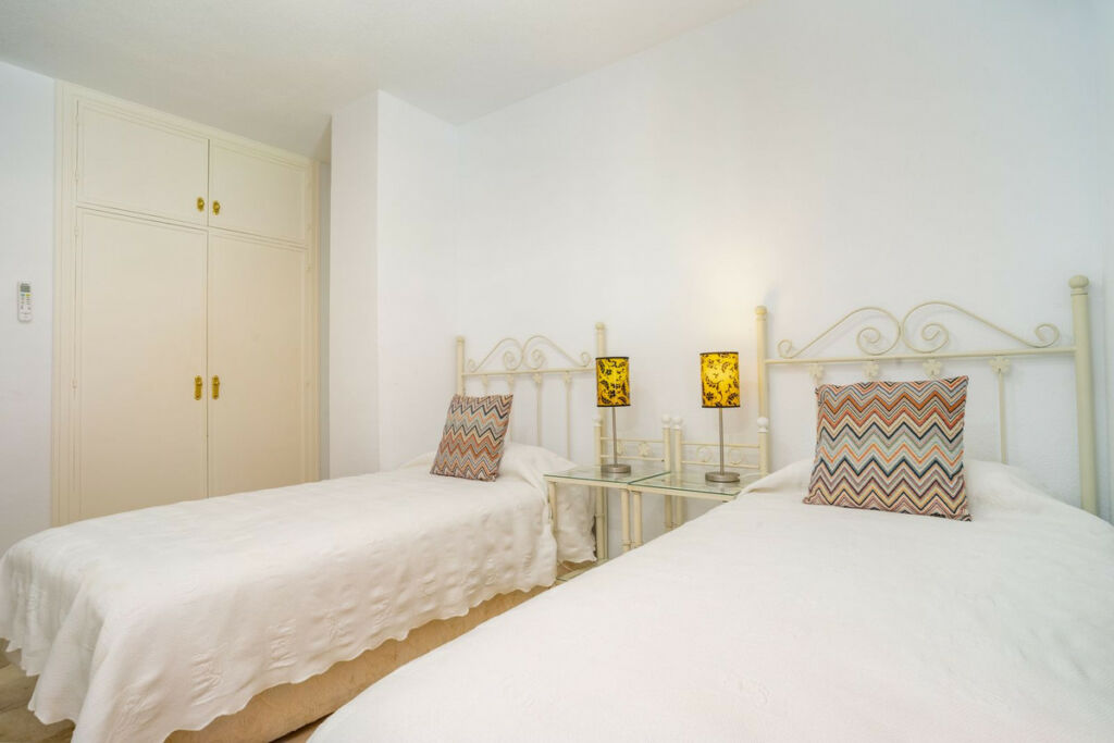 Middle Floor Apartment Marbella Málaga - image 31