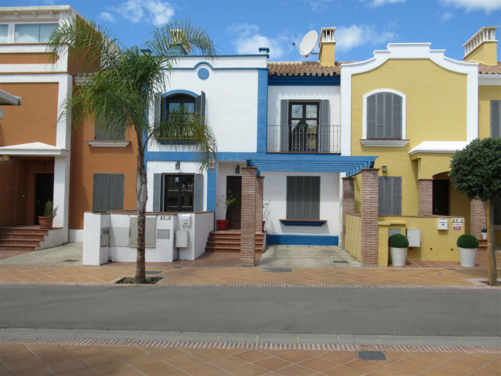 Townhouse Guadalmina Alta Málaga - image 31