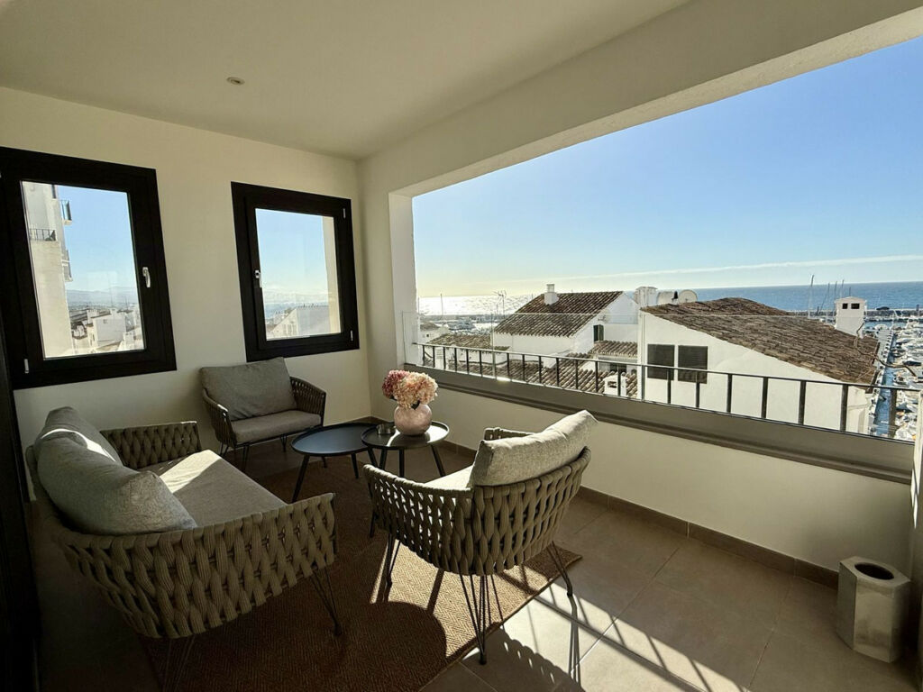 Middle Floor Apartment Puerto Banús Málaga - image 31