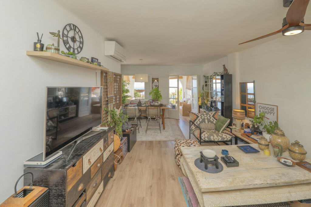 Middle Floor Apartment Altos de los Monteros Málaga - image 31