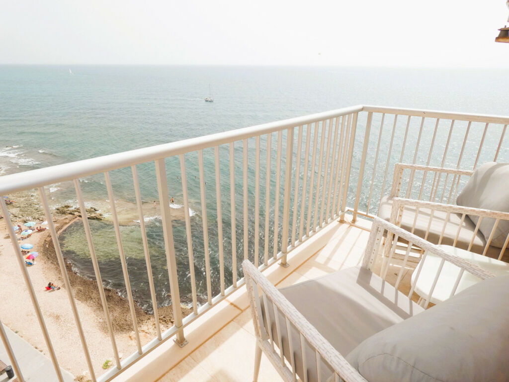 Middle Floor Apartment Torrevieja Alicante - image 31