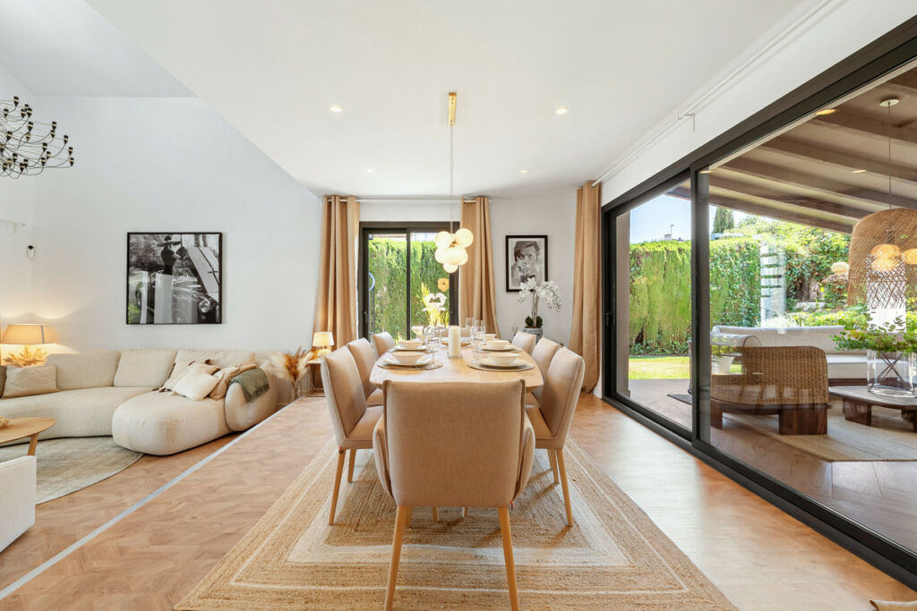 Detached Villa Nueva Andalucía Málaga - image 31