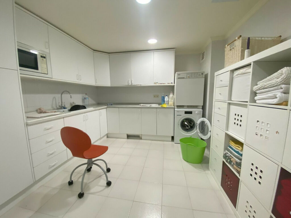 Detached Villa Elviria Málaga - image 33