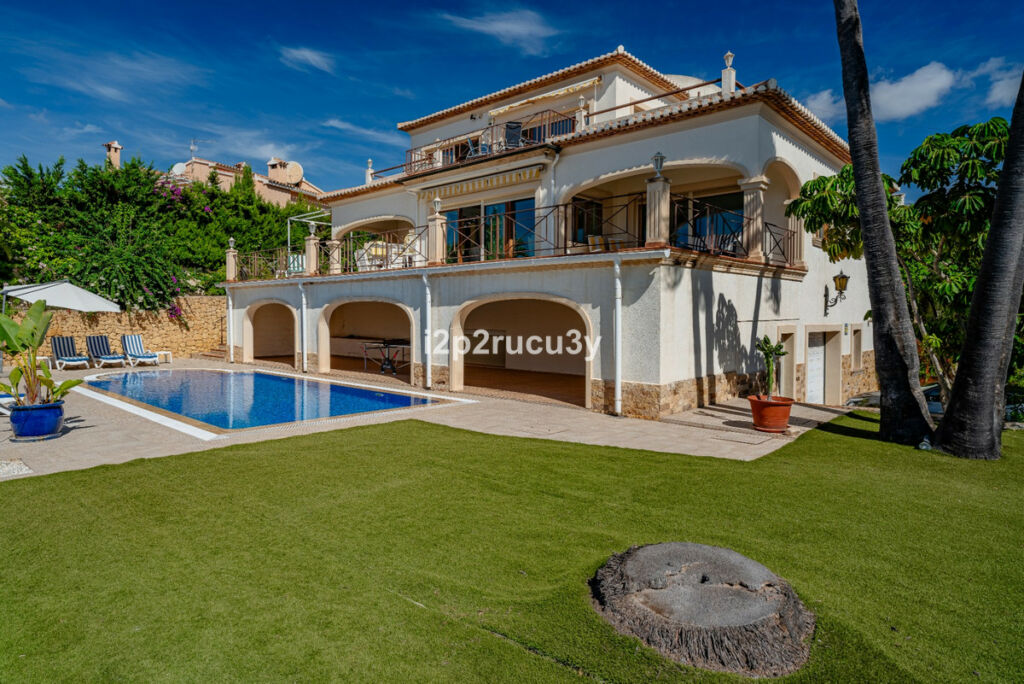 Detached Villa Moraira Alicante - image 31