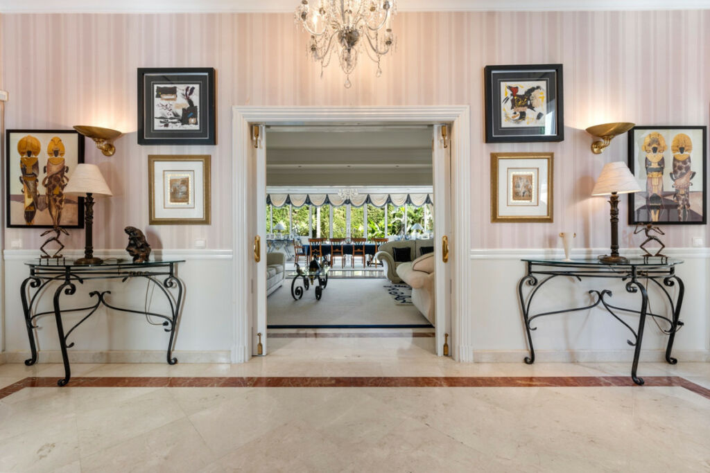 Detached Villa Benahavís Málaga - image 31