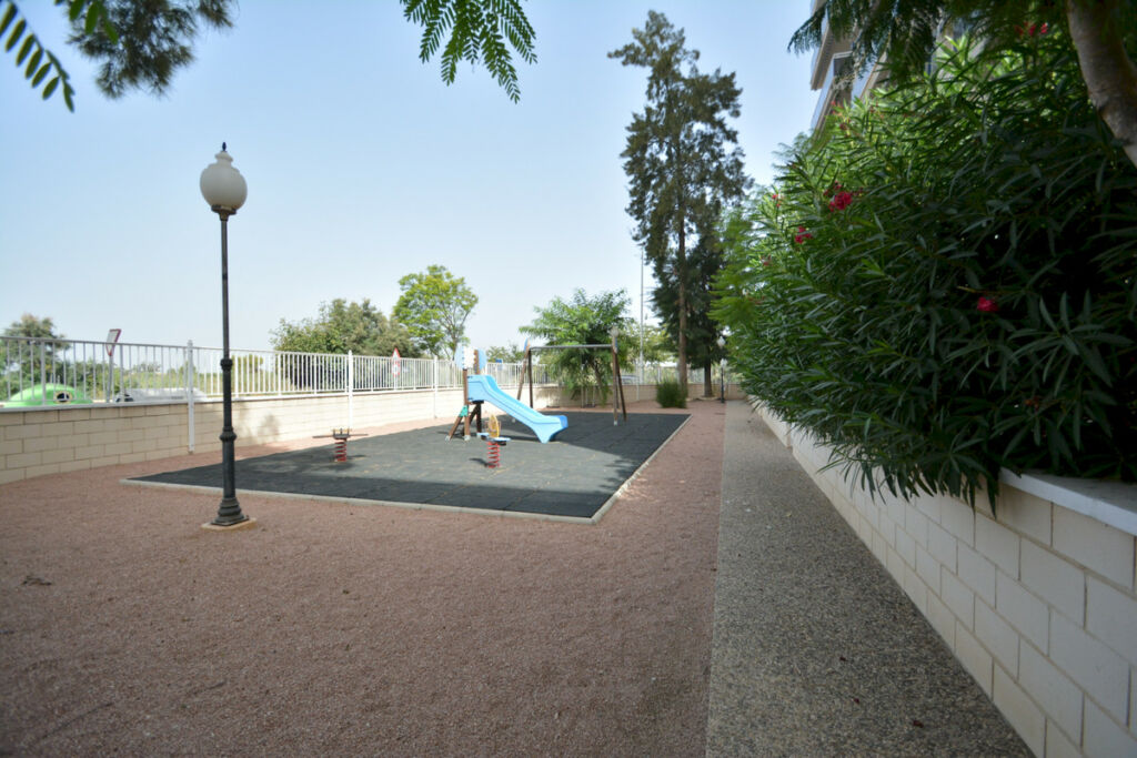 Middle Floor Apartment Guardamar del Segura Alicante - image 31