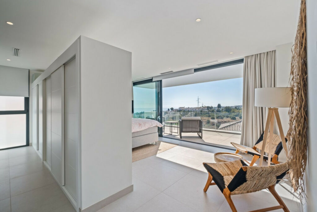 Detached Villa Riviera del Sol Málaga - image 29