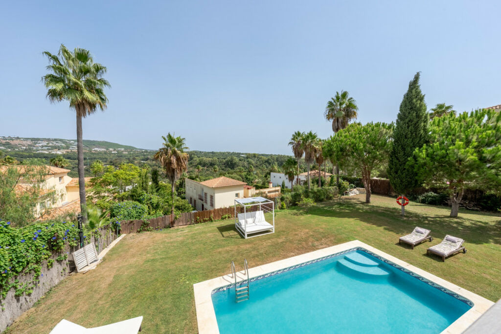 Detached Villa Sotogrande Alto Cádiz - image 32