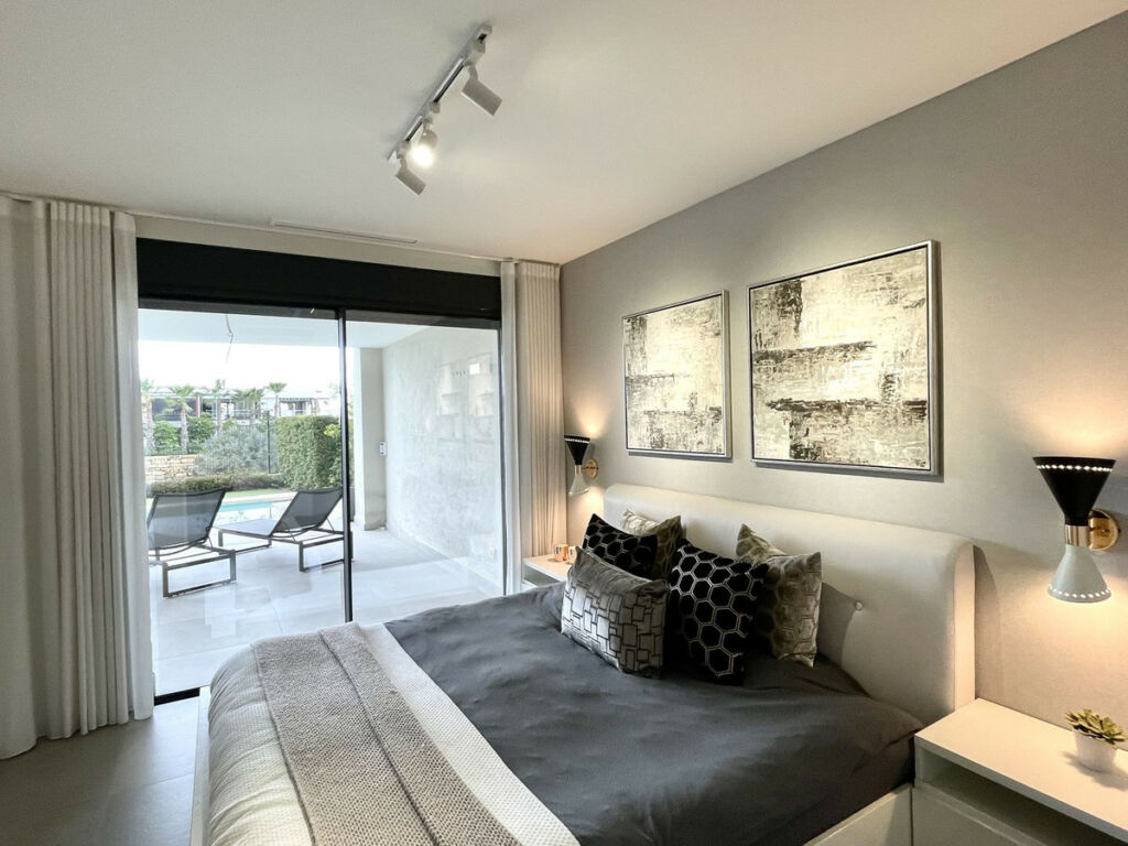 Semi-Detached House Cabopino Málaga - image 32