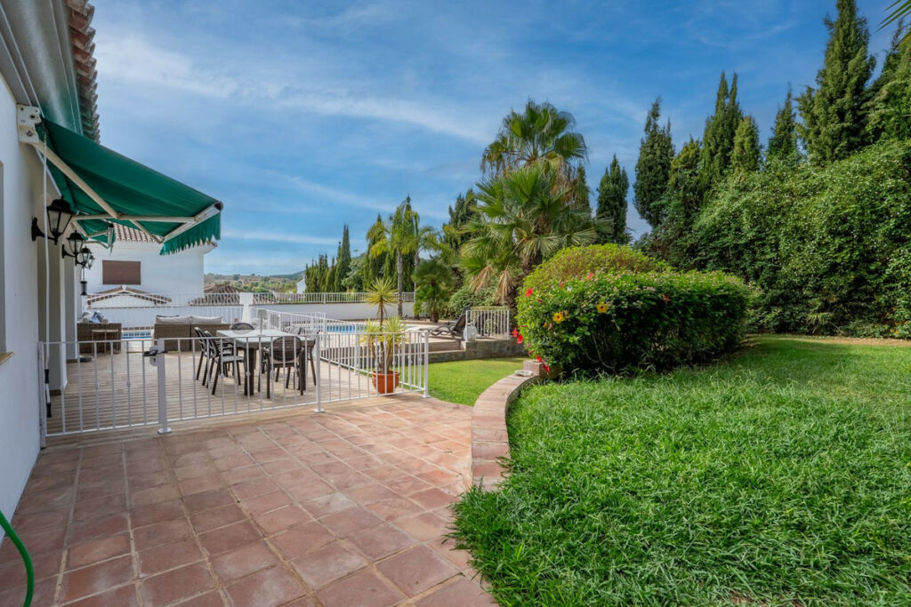 Detached Villa Coín Málaga - image 32