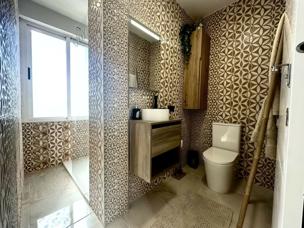 Middle Floor Apartment Calahonda Málaga - image 32