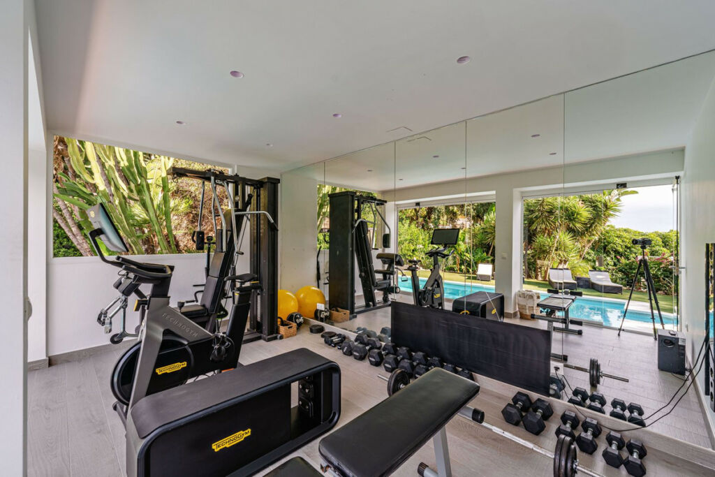 Detached Villa Marbella Málaga - image 32
