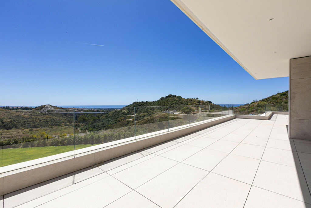Middle Floor Apartment Benahavís Málaga - image 32