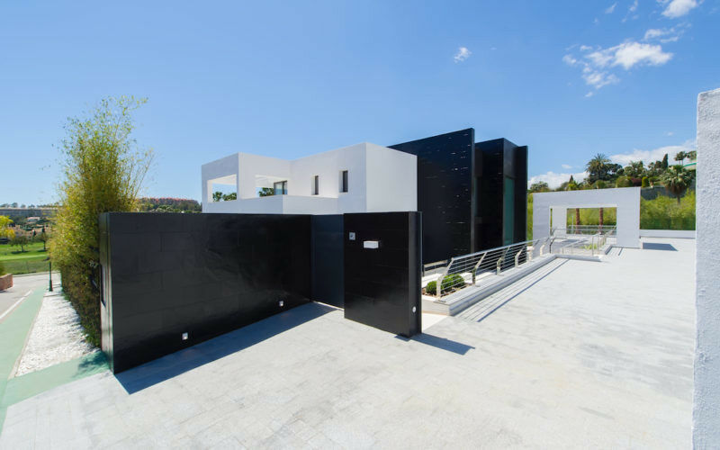 Detached Villa Nueva Andalucía Málaga - image 31