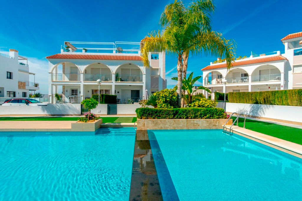 Penthouse Dona Pepa Alicante - image 32