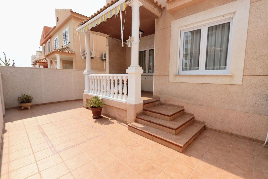 Semi-Detached House Torrevieja Alicante - image 32