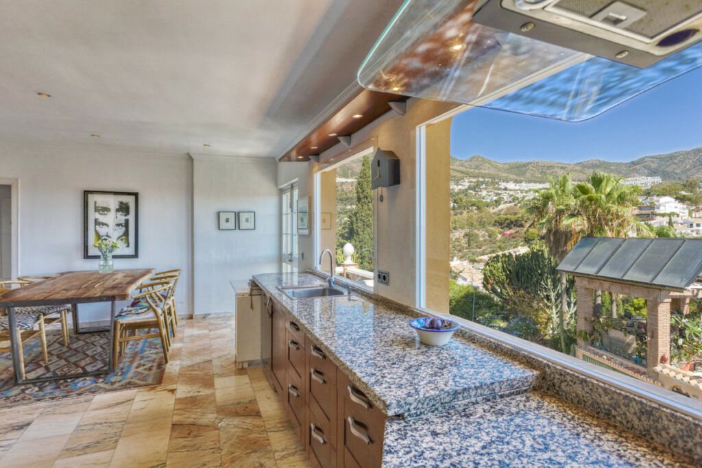 Detached Villa Torremuelle Málaga - image 32