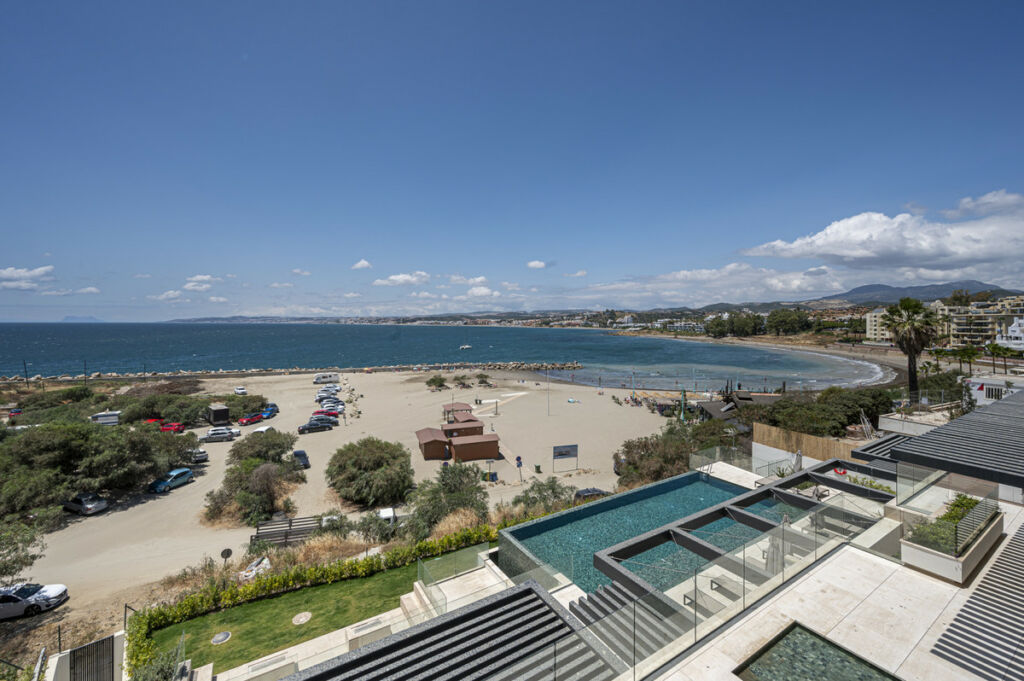 Middle Floor Apartment Estepona Málaga - image 32