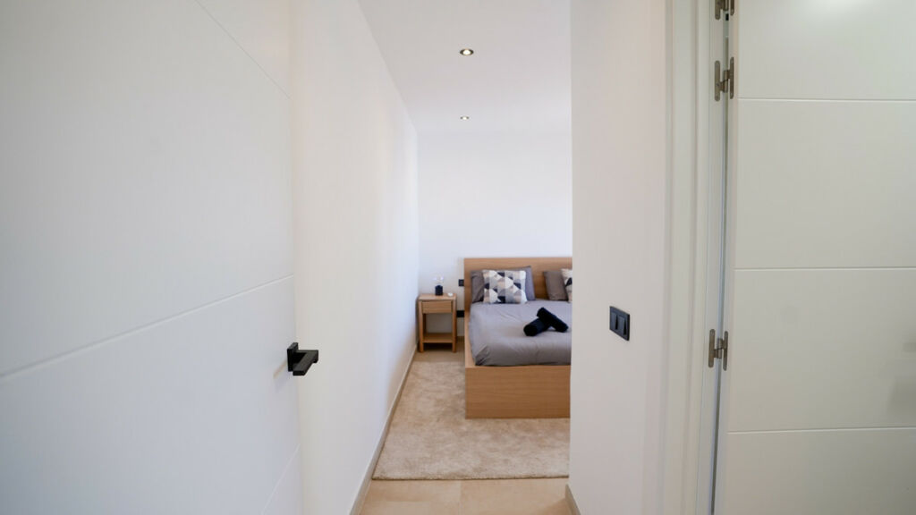 Middle Floor Apartment Nueva Andalucía Málaga - image 32