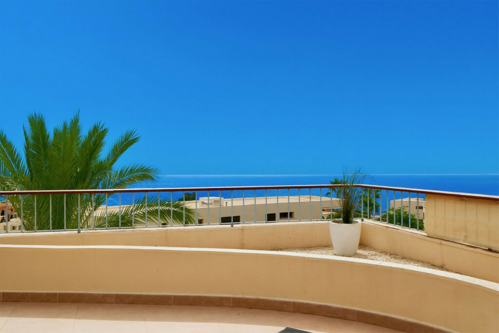 Penthouse Altos de los Monteros Málaga - image 32