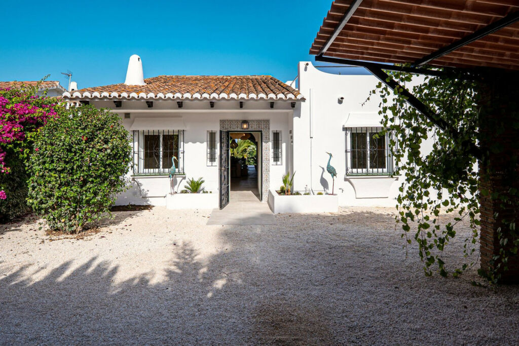 Detached Villa El Chaparral Málaga - image 30