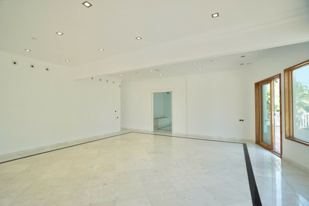Detached Villa Benahavís Málaga - image 32