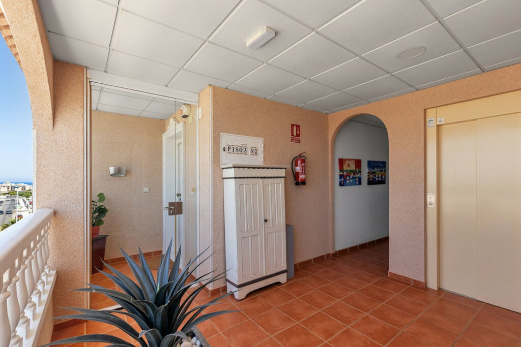 Penthouse Villamartin Alicante - image 32