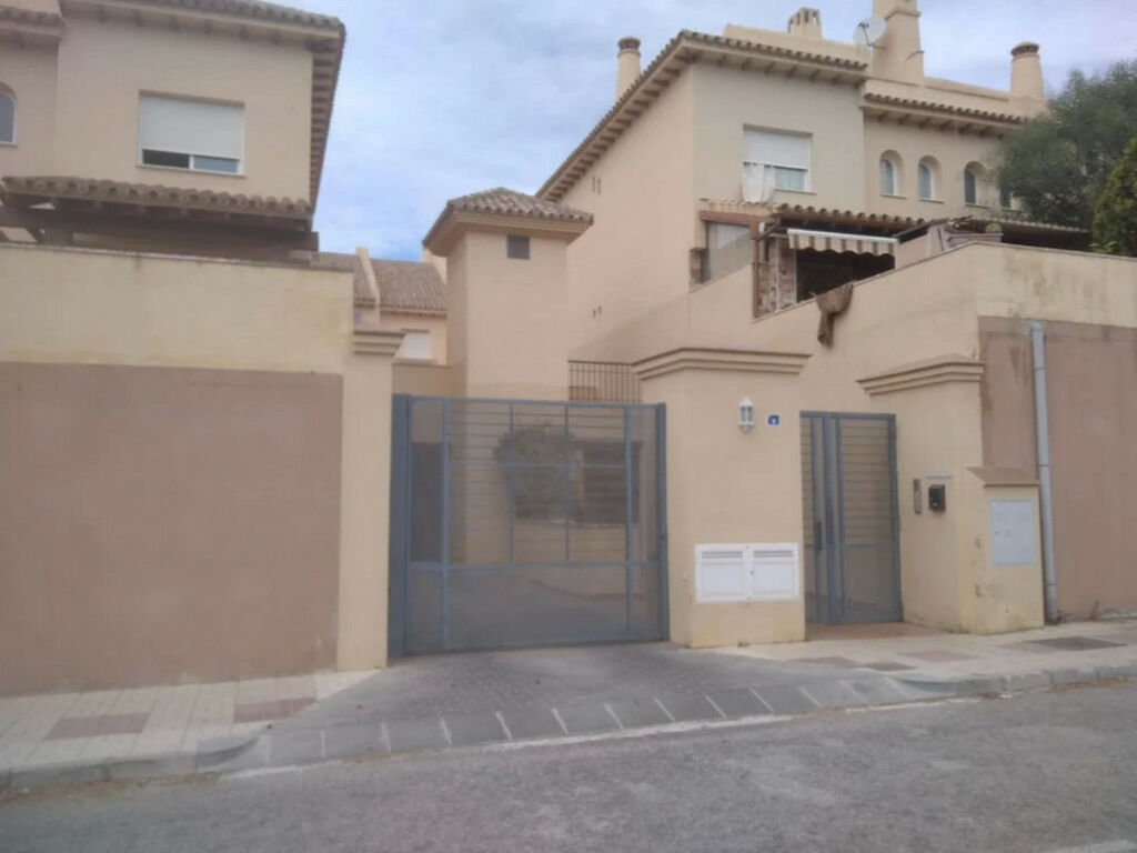 Townhouse Calahonda Málaga - image 32