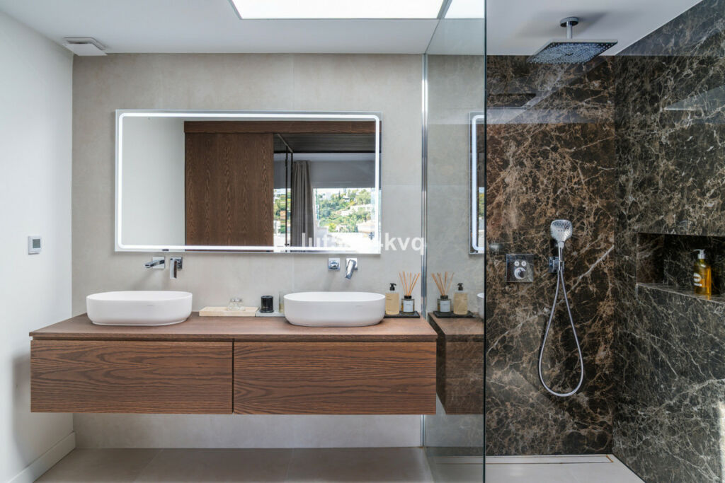 Penthouse La Quinta Málaga - image 32