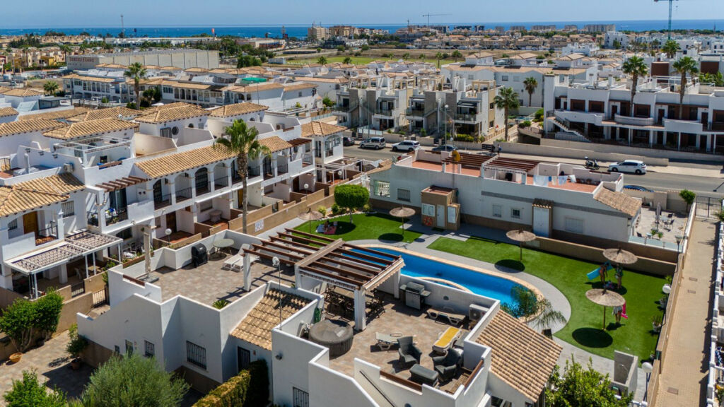 Ground Floor Apartment Punta Prima Alicante - image 32