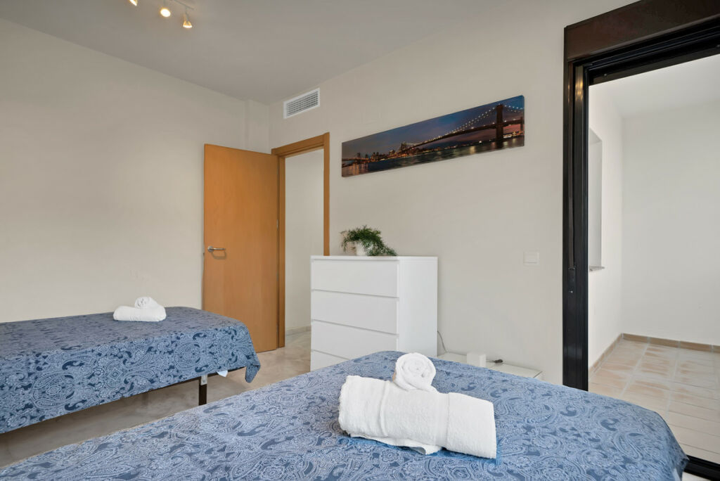 Detached Villa Riviera del Sol Málaga - image 32