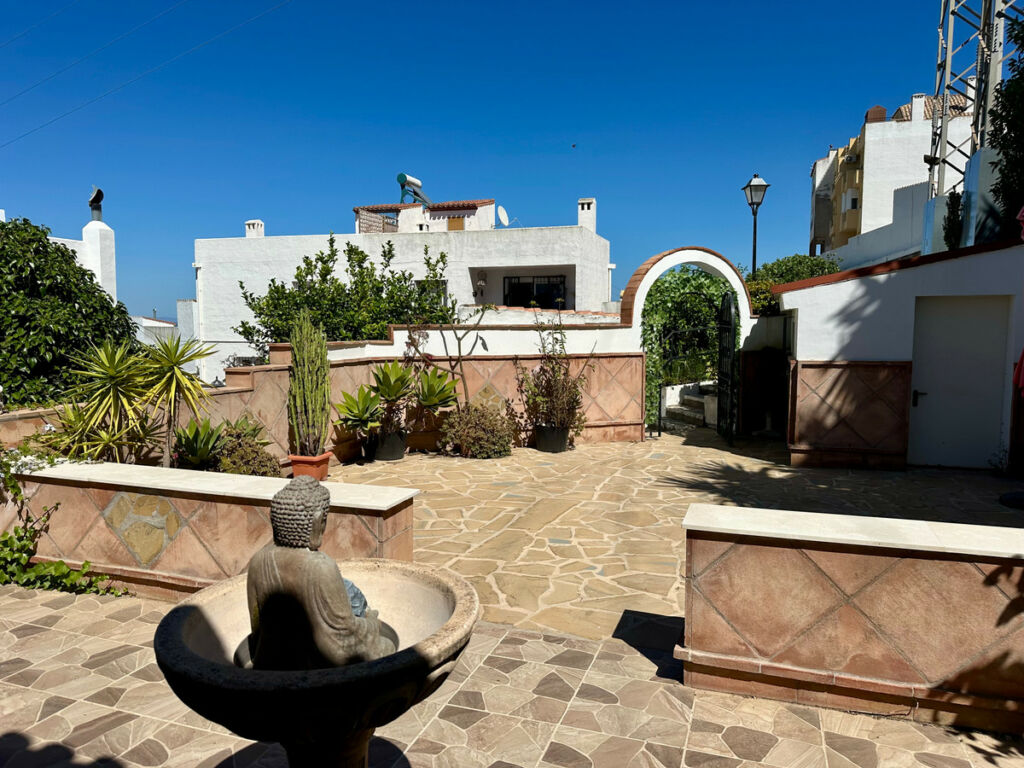 Detached Villa Manilva Málaga - image 32