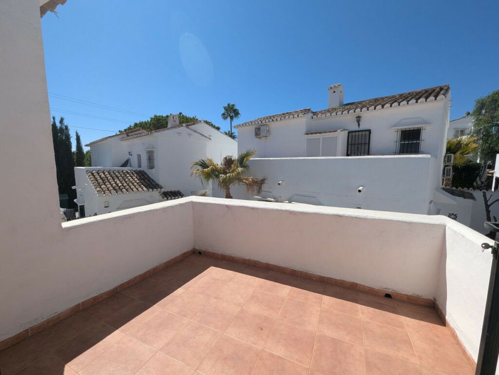 Townhouse Calahonda Málaga - image 32