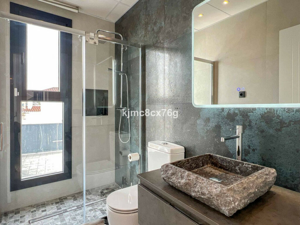 Detached Villa El Faro Málaga - image 32