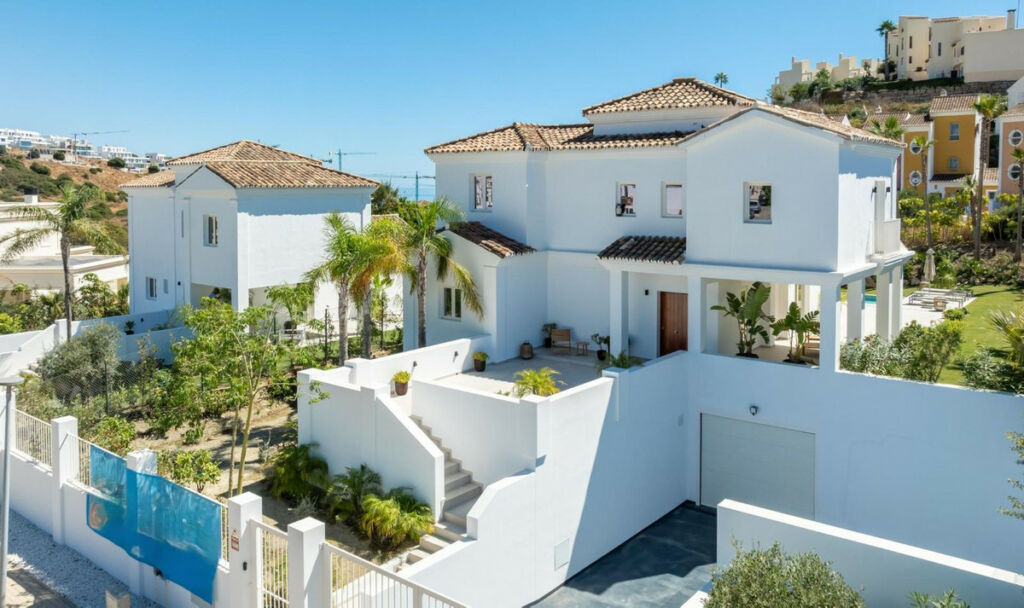 Detached Villa Manilva Málaga - image 32