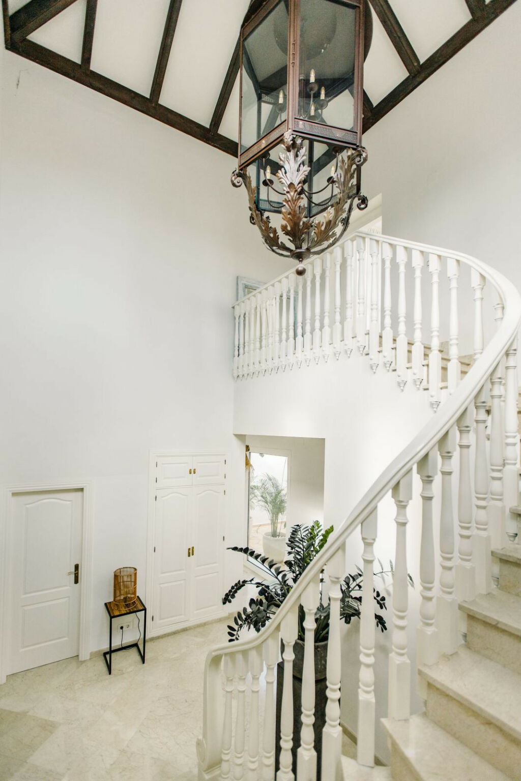 Detached Villa Estepona Málaga - image 32