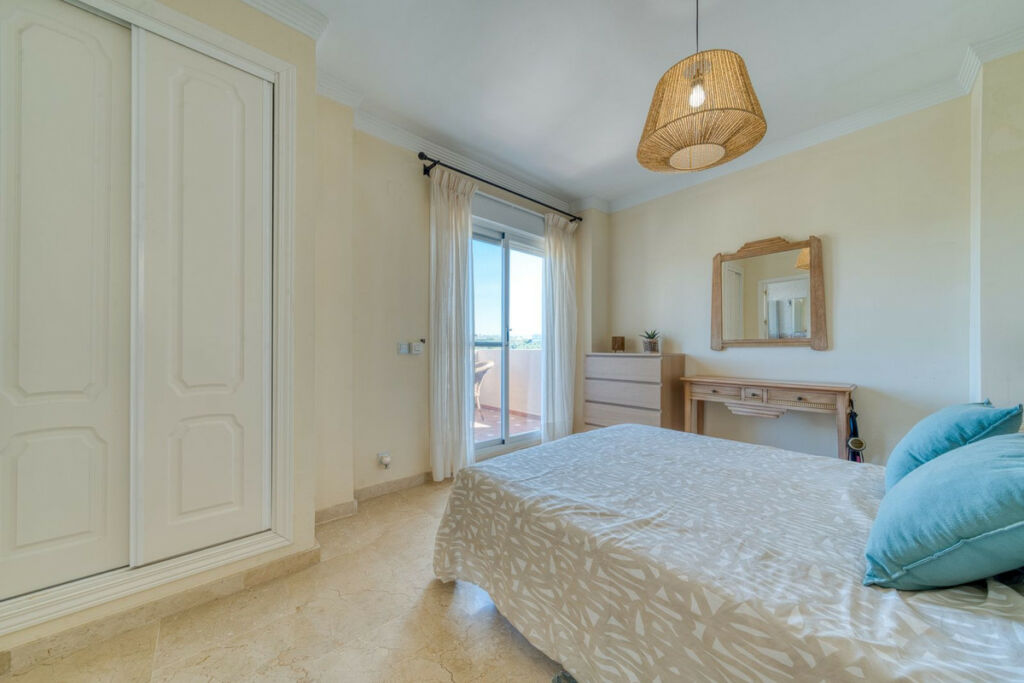 Townhouse La Duquesa Málaga - image 31