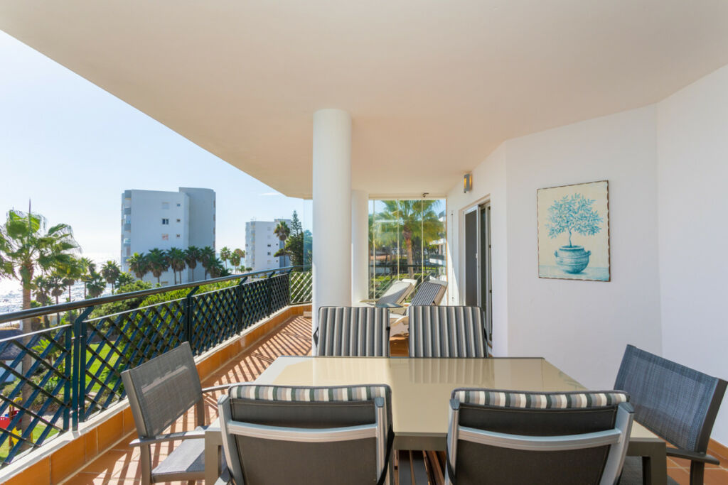 Middle Floor Apartment Calahonda Málaga - image 32