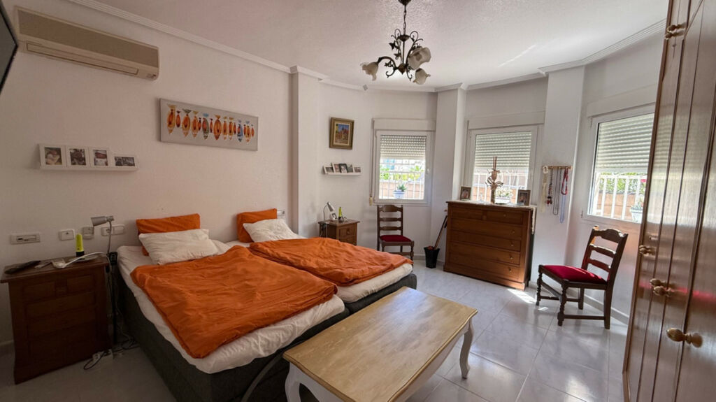 Detached Villa Orihuela Costa Alicante - image 32