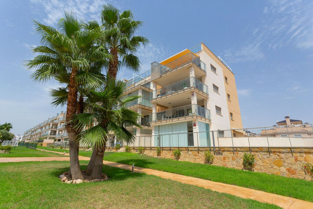 Middle Floor Apartment Villamartin Alicante - image 32