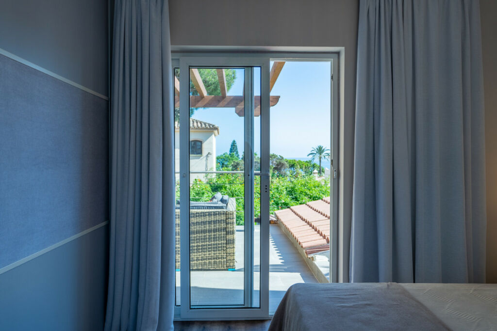Detached Villa Marbesa Málaga - image 32