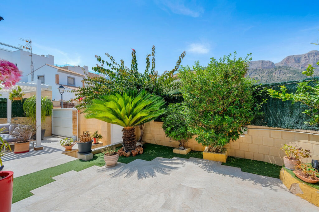 Detached Villa Polop Alicante - image 32