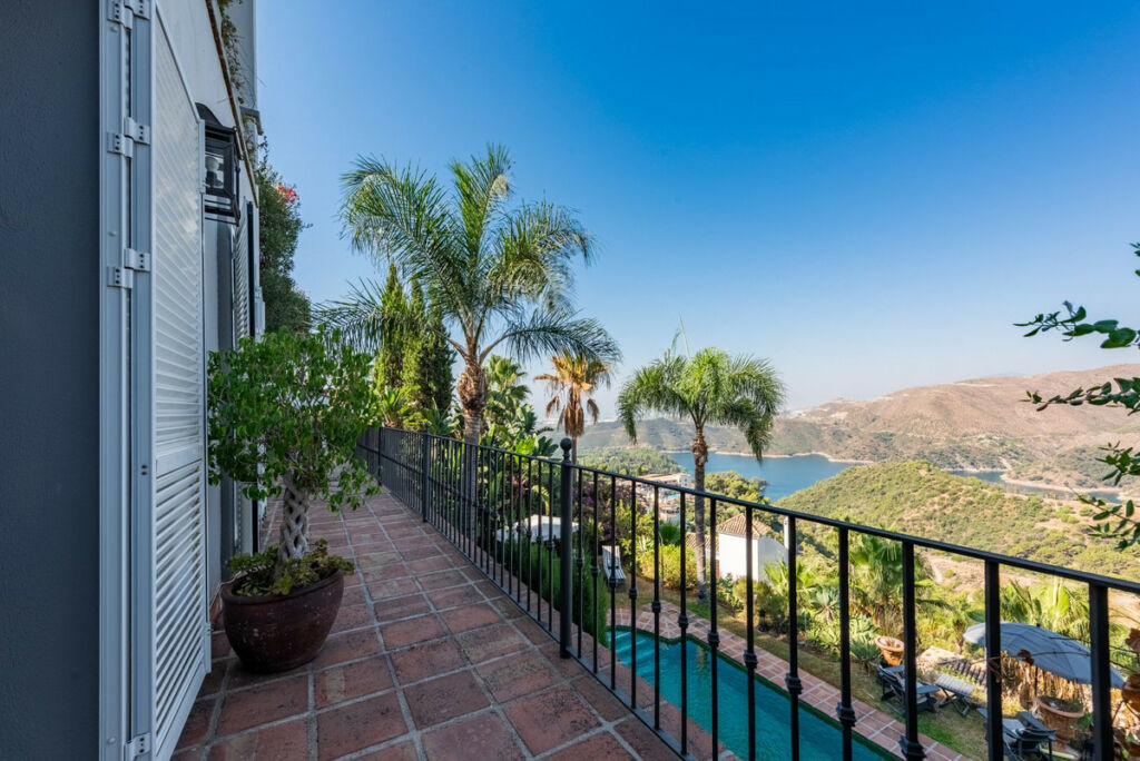 Detached Villa Istán Málaga - image 24