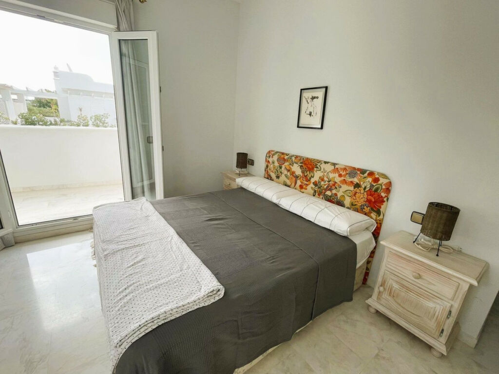 Middle Floor Apartment The Golden Mile Málaga - image 33