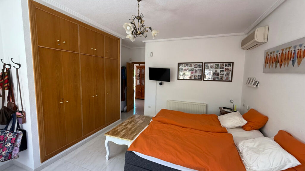 Detached Villa Orihuela Costa Alicante - image 33