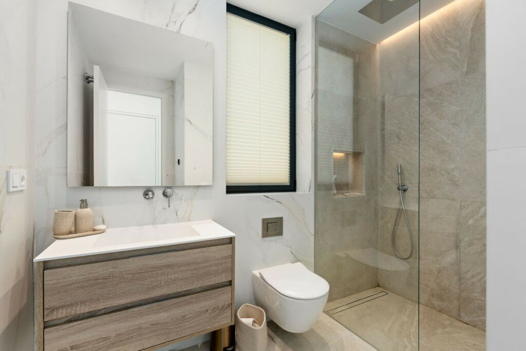 Detached Villa Río Real Málaga - image 34
