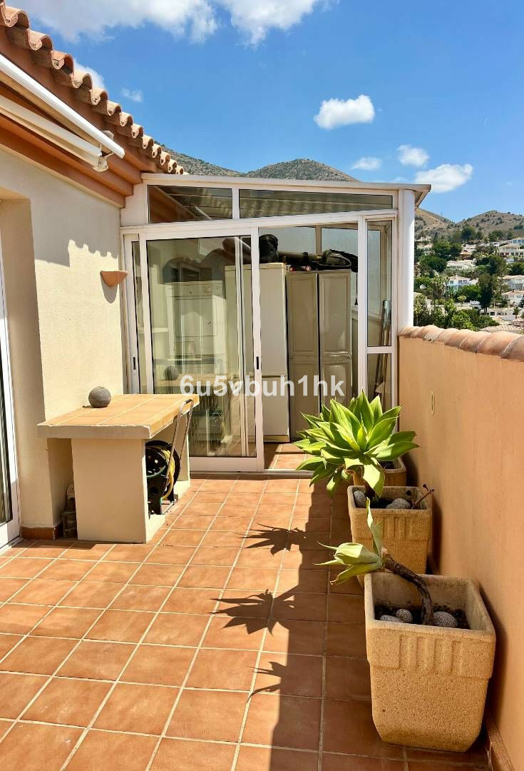 Penthouse Higueron Málaga - image 33