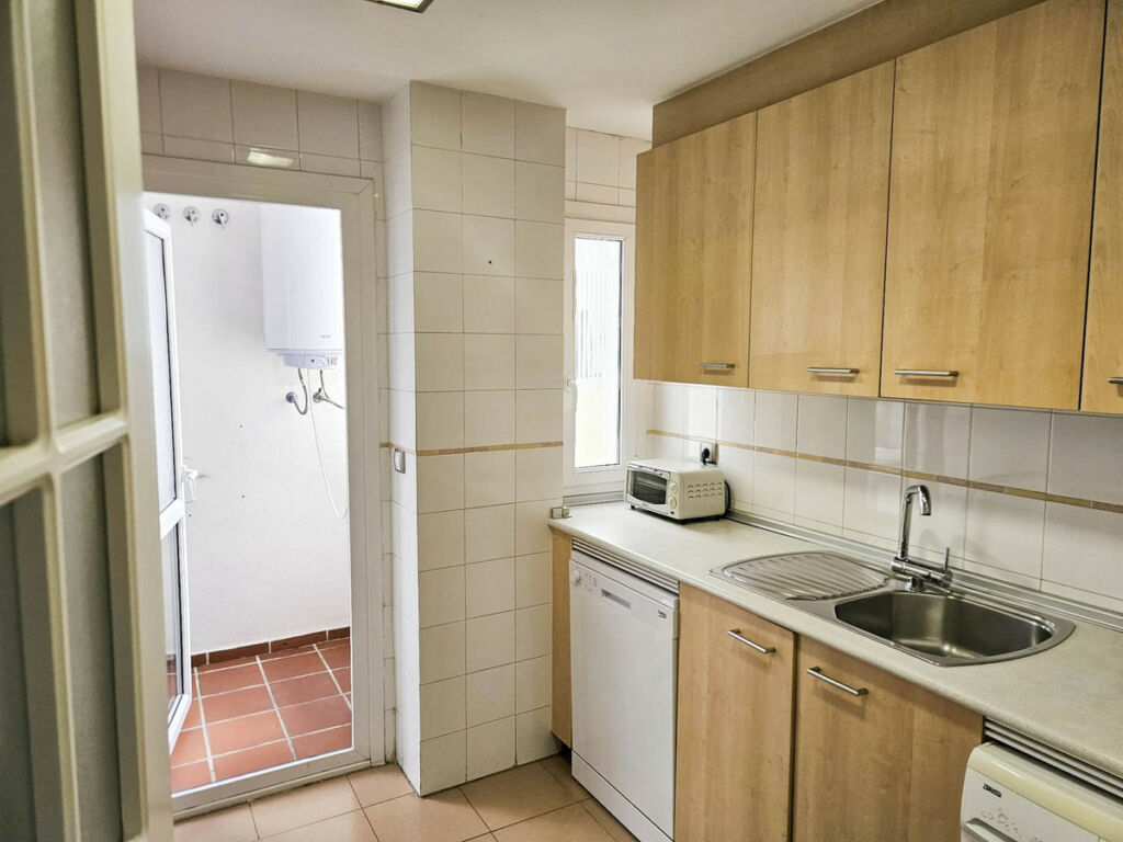 Middle Floor Apartment San Luis de Sabinillas Málaga - image 33